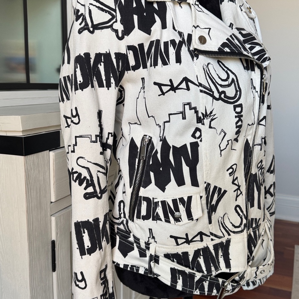 DKNY Graphic Black and White Jacket - Picture 5 of 7